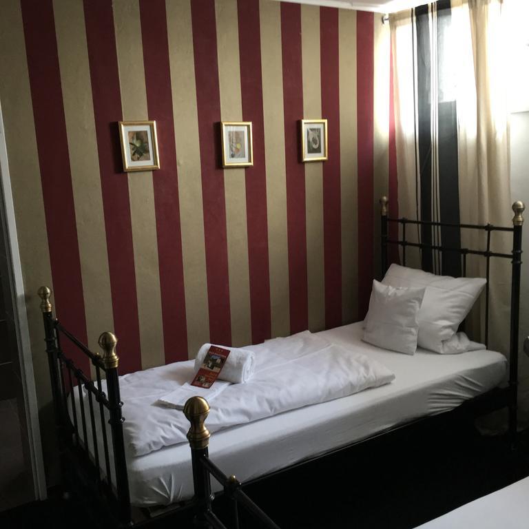 Hotel B&B Bredl In Der Villa Ballestrem Straubing Eksteriør bilde